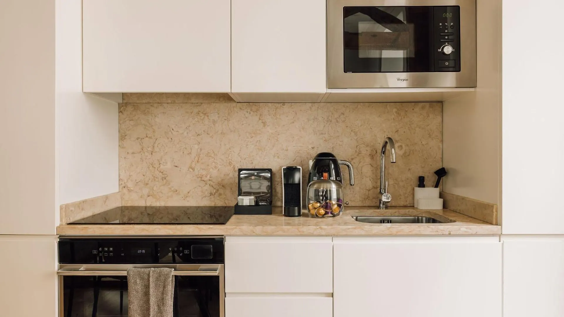 Ando Living - Sao Nicolau House Apartment Lisbon 0*,  Portugal