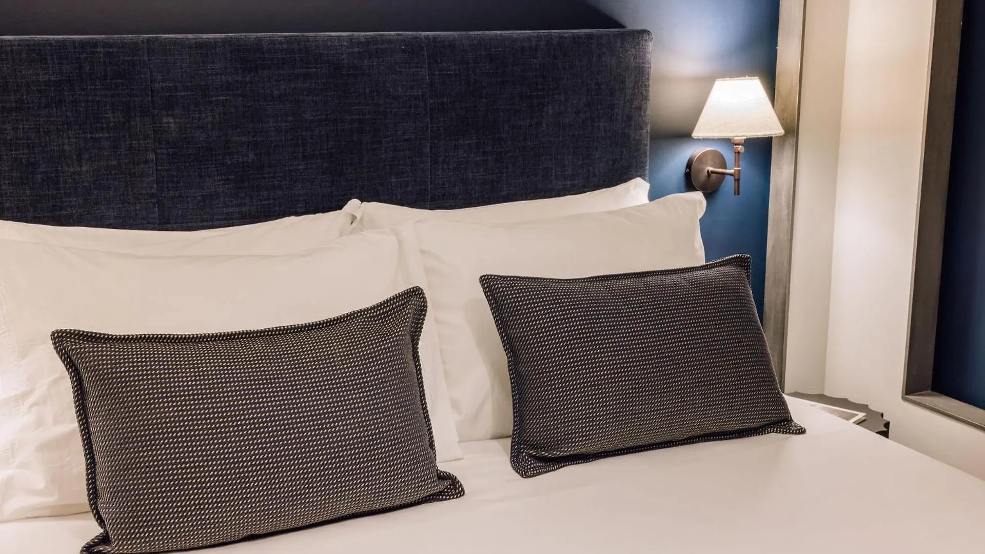 Ando Living - São Nicolau Townhouse Apartamento Lisboa