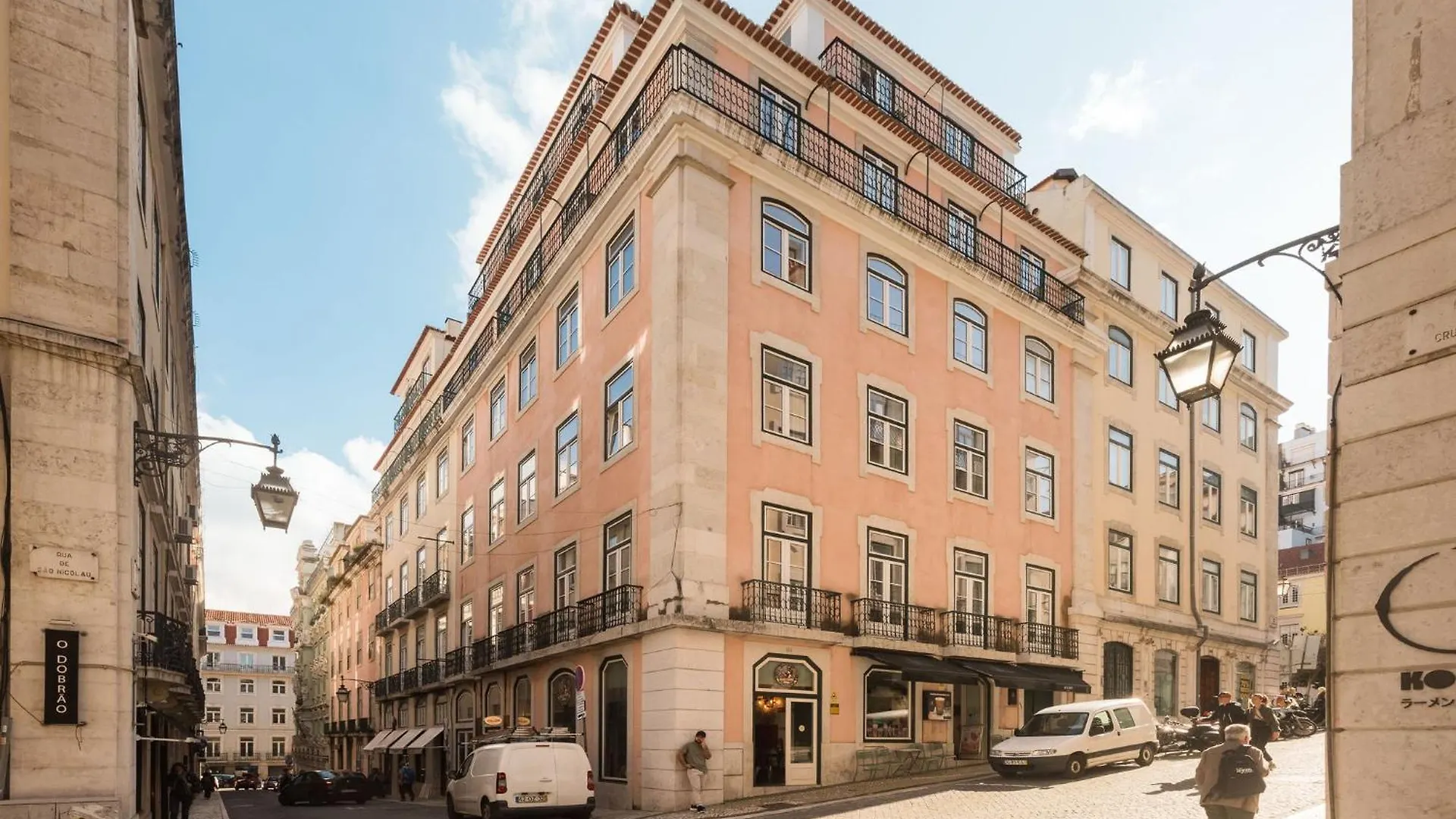 Ando Living - Sao Nicolau House Apartment Lisbon